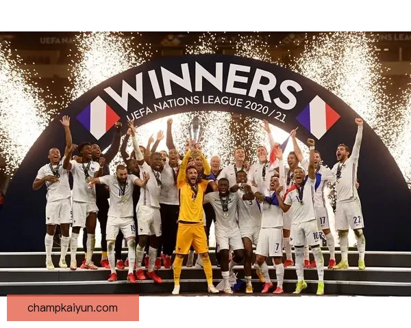 1998世界杯法国队冠军表现分析，团队合作与战术执行成关键因素