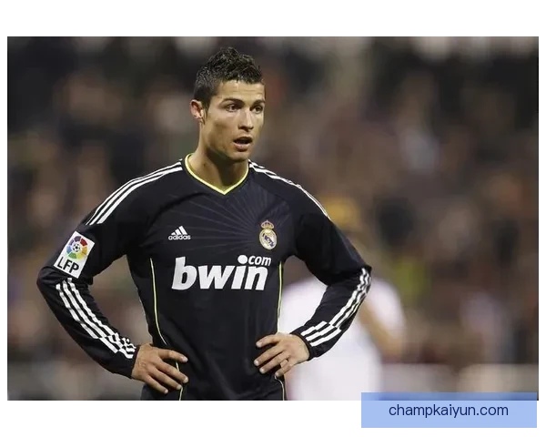 C罗任意球表现引发争议技术动作与判罚尺度成焦点